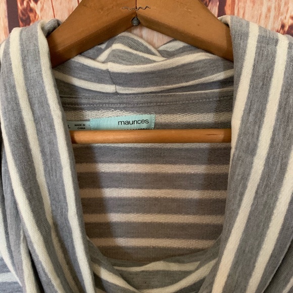 Maurice’s Sweater nwot - Picture 2 of 2